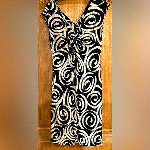 Lizzatti Women's Dress Size 12 Pullover Cap Sleeves Black, White